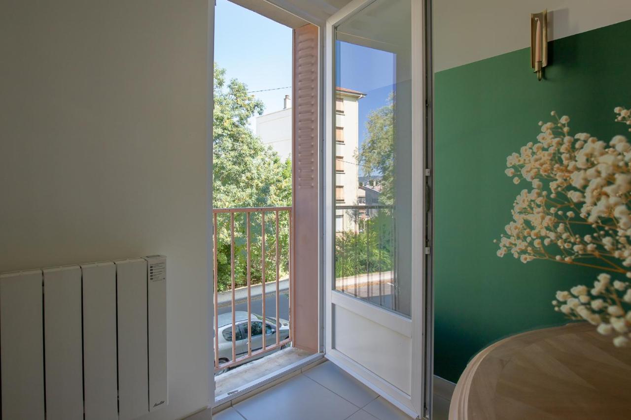 Appartement spacieux 1 chambre parking gratuit Valence  Extérieur photo